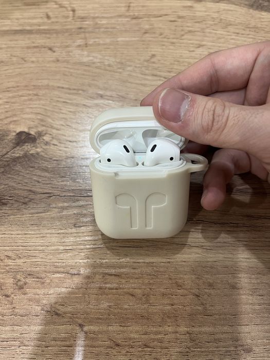 Продаю наушники Air Pods 2 оригинал