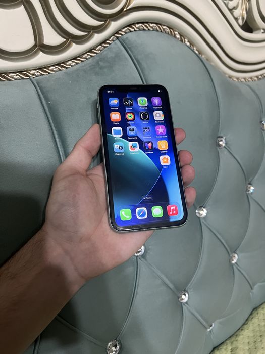 Продам телефон Айфон 11 64