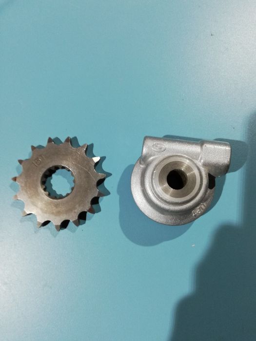 Vând piese noi scuter!