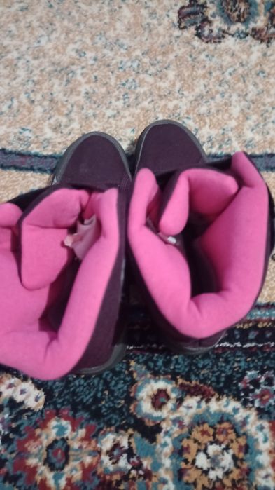 Vind cizmulițe fetițe