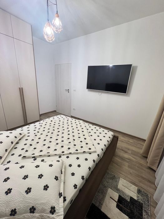 Închiriez apartament 2 camere