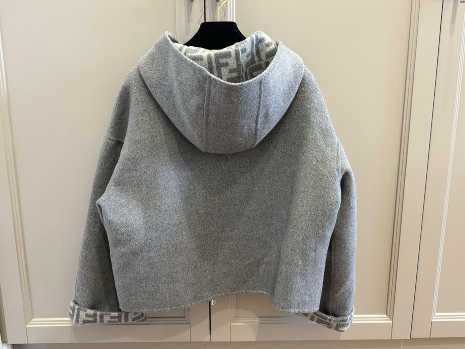 Полупальто Fendi