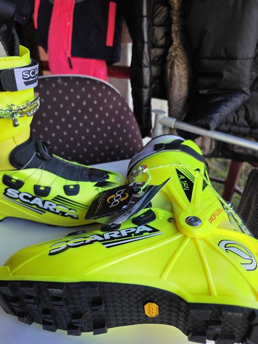 Bocanci pentru ski - SCARPA - MARIME 46 / 10 *NOU CU ETICHETA*