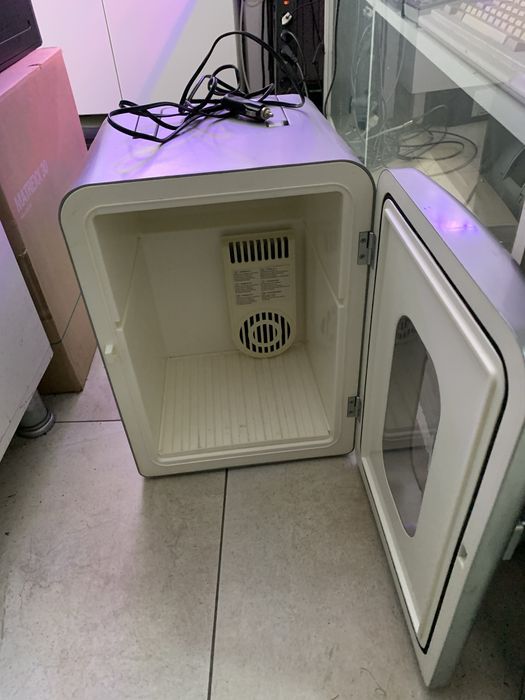 Frigider auto 12v /220v