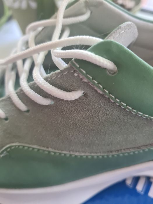 Кроссовки новые.