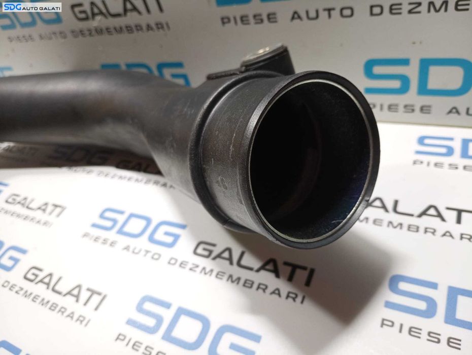 Tub Tubulatura Conducta Admisie Presiune Aer Intercooler Turbo Turbina Turbosuflanta Renault Megane 3 1.9 DCI 2008 - 2016 Cod 8201003136 [M4017]