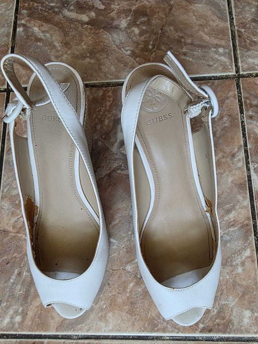 Sandale GUESS, albe, piele, măr. 40