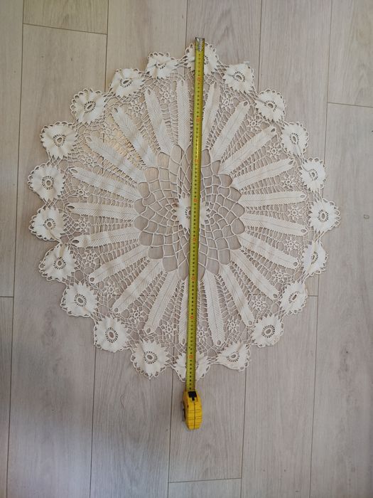 Față de masă și mileuri macrame