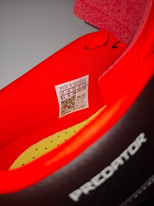 Ghete fotbal cu crampoane noi,nefolosite