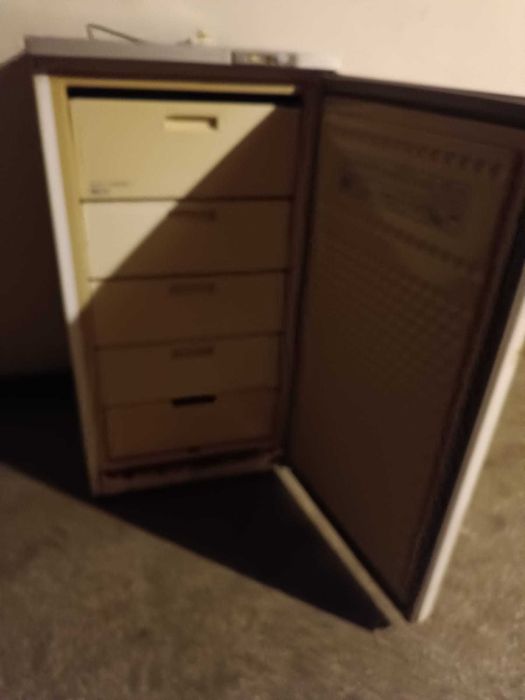 Congelator cu 5 sertare