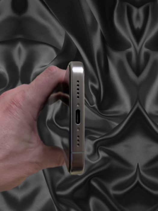 Срочно продам Айфон 15 про 128 г