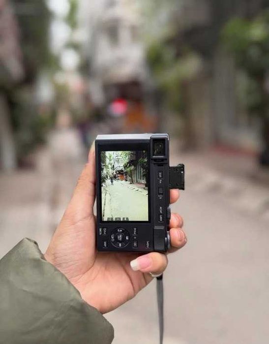 Leica C-Lux (Black) — 15x зум, 4K (Почти новая)