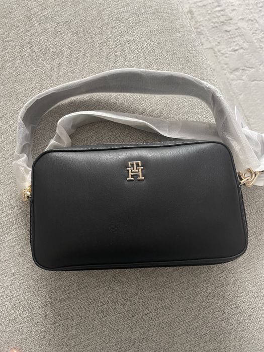 Продам сумку женскую Tommy Hilfiger