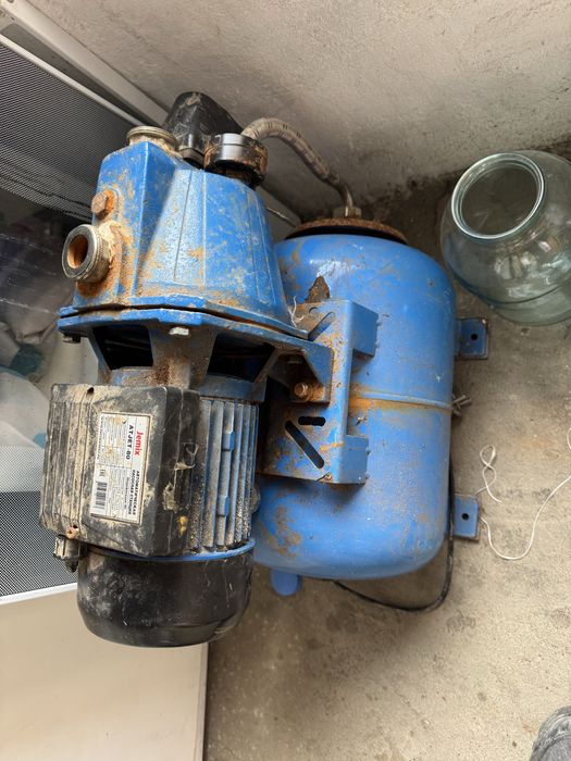 Продам насос на запчасти