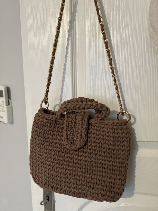 Дамска чанта, не е носена