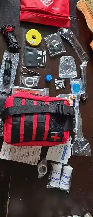 Комплект за Оцеляване/Първа помощ 24в1!