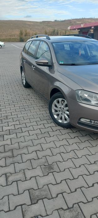 Vând Volkswagen passat