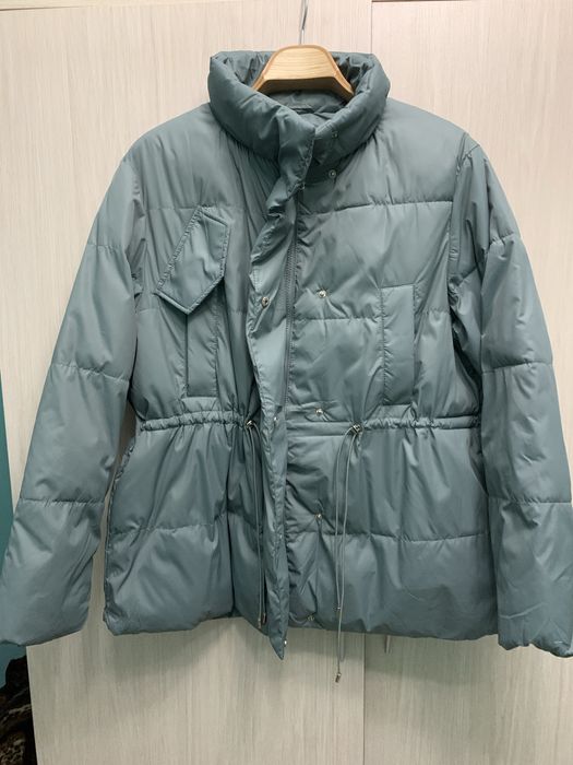 Продам новую  демисезонную куртку