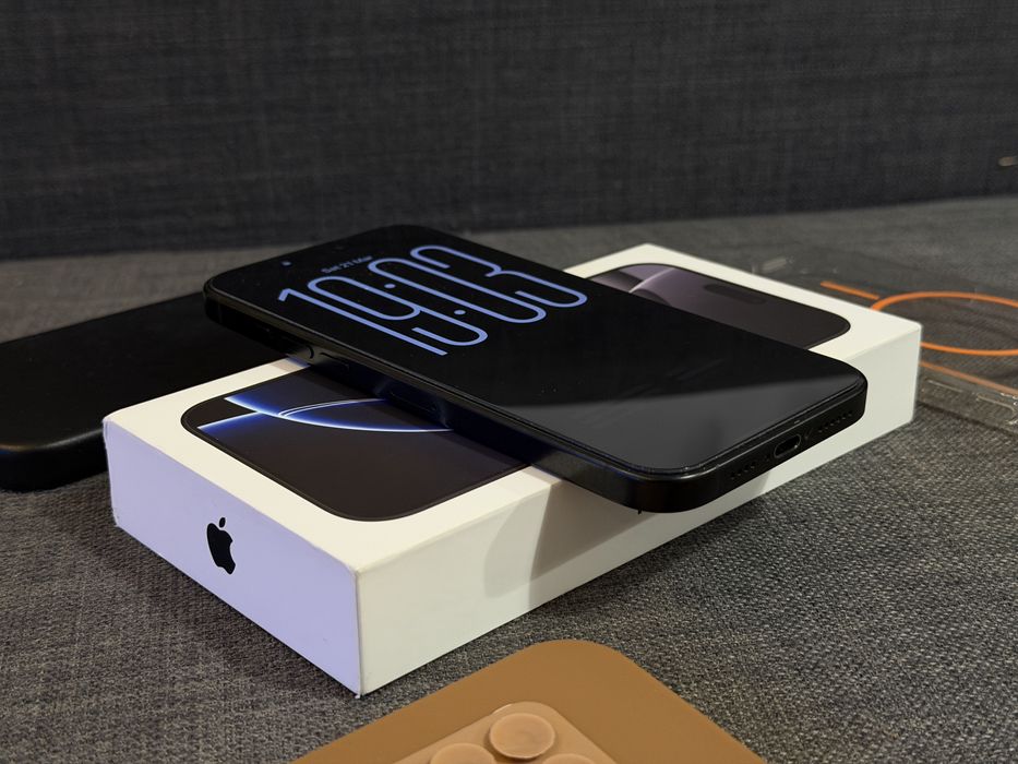 iPhone 16 Pro Max Black Titanium 512 Gb