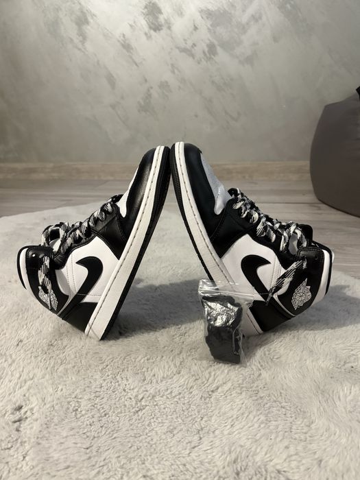 Nike air jordan 1 mid   Оригинални!!!