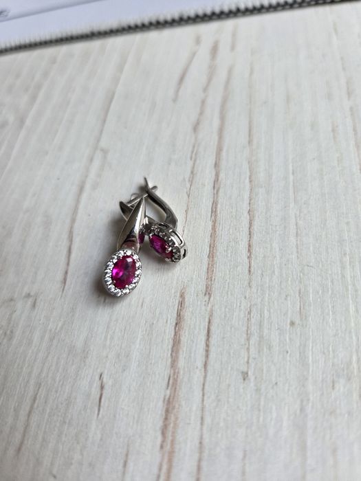 Серьги продам серебро