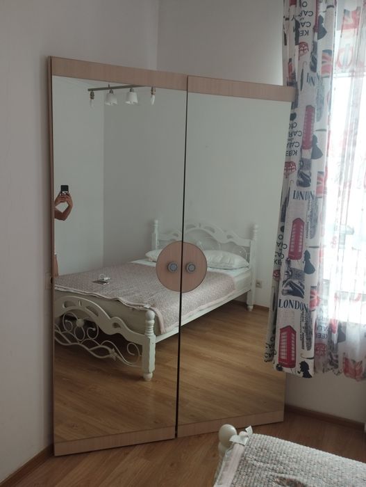 Продам угловой шкаф 20000 тыс торг