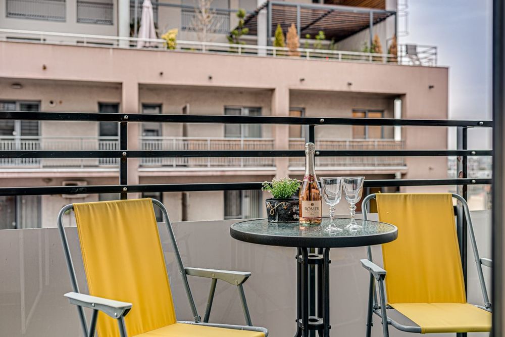 Inchiriez în regim hotelier apartament la Ared Kaufland