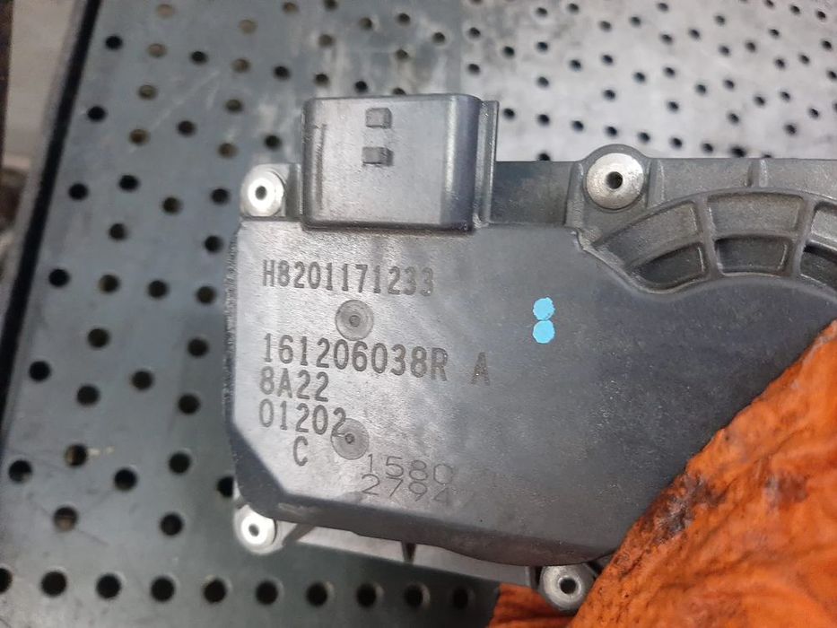 clapeta acceleratie 0.9 tce h4bb408 renault captur renault clio 4 h8201171233 161206038r