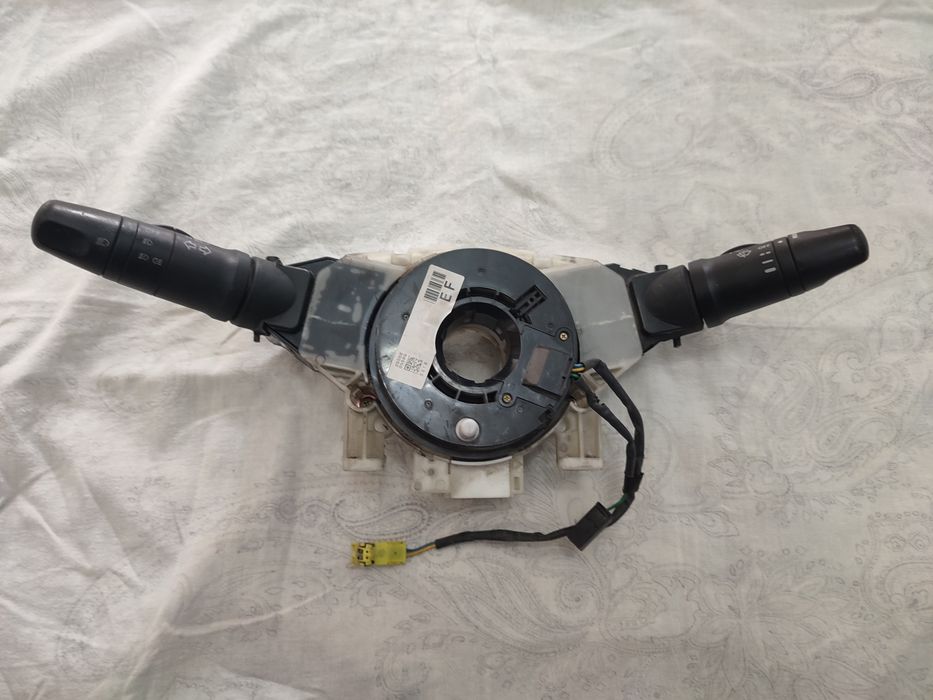 Ниссан.Шлейф руля. С гитарой переключатели