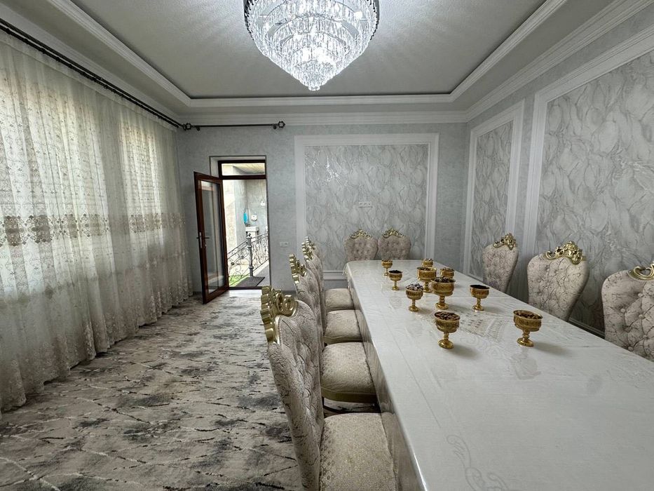 Srochna uchastka sotiladi 1,8sotix fayzli uy