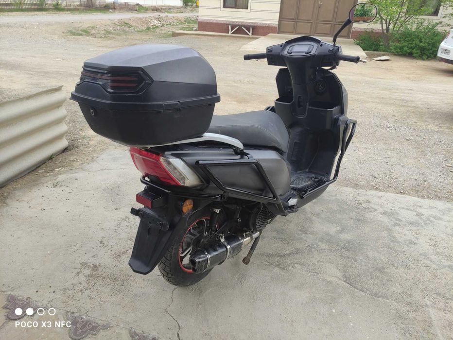 Skuter sotiladi benzinlik yurishi zoʻr