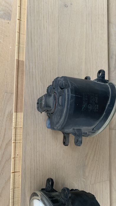 Продам противотуманки Камри 40 рав 4