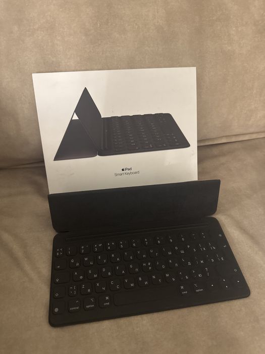 iPad 7-го поколения + Apple Pencil + Smart Keyboard