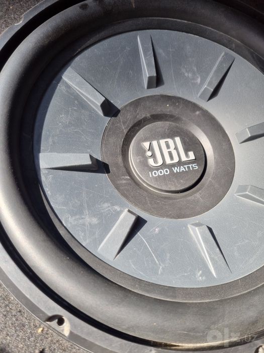 Сабуфер JBL 1000w с услителом