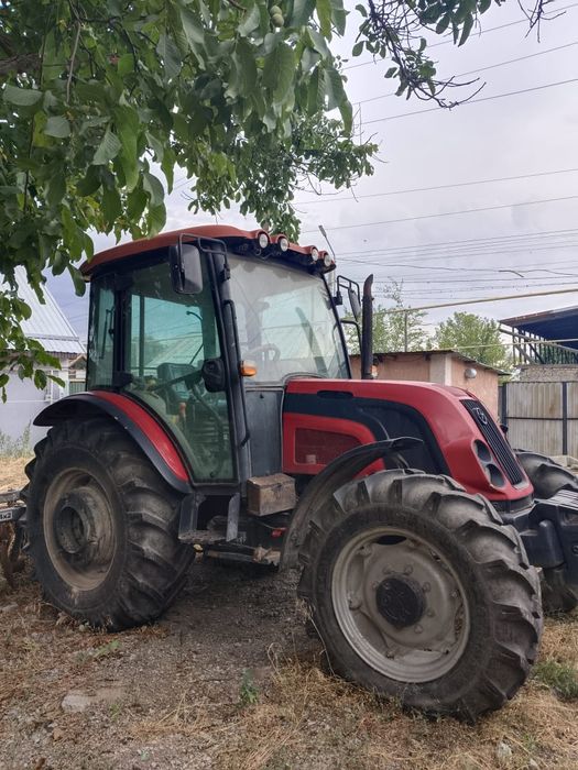 продам трактор Тумосан