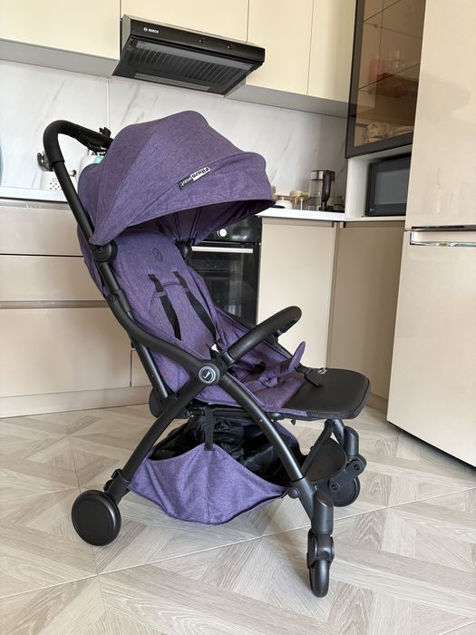 Продам НОВУЮ коляску