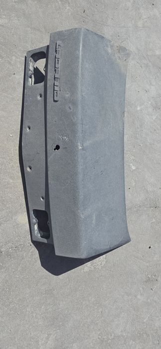 Продам запчасти на ваз 2010, багажник,  двери,  мост