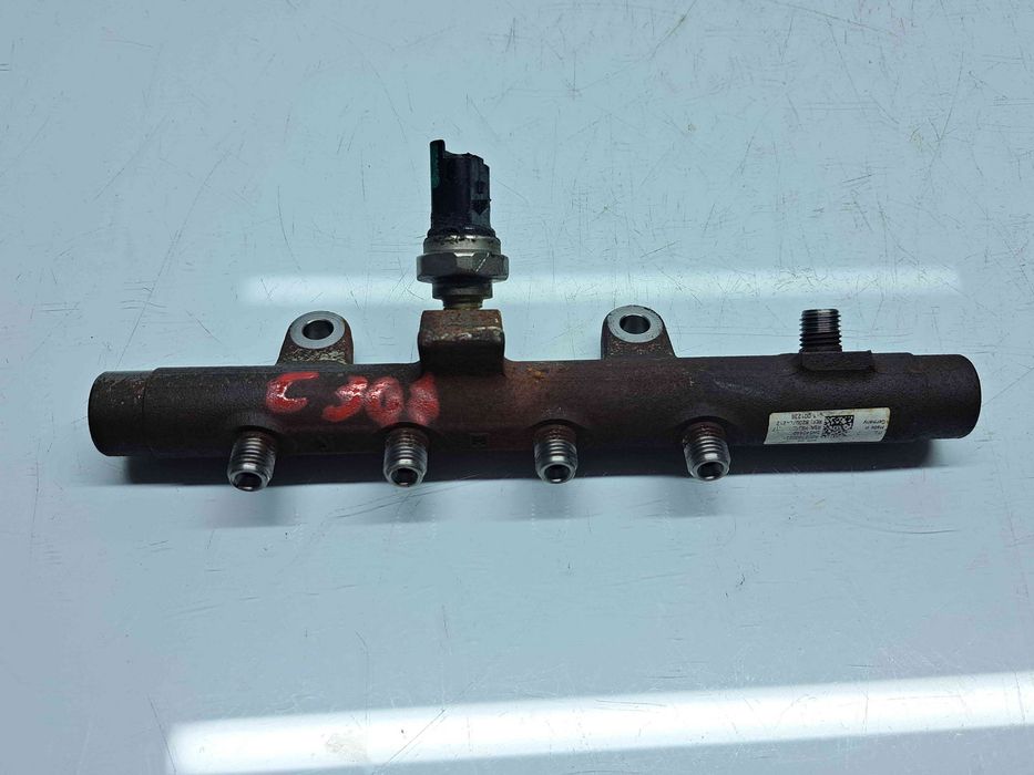 Rampa injectoare Dacia Duster (PH2, H79) [Fabr 2013-2017] 8200704212 1
