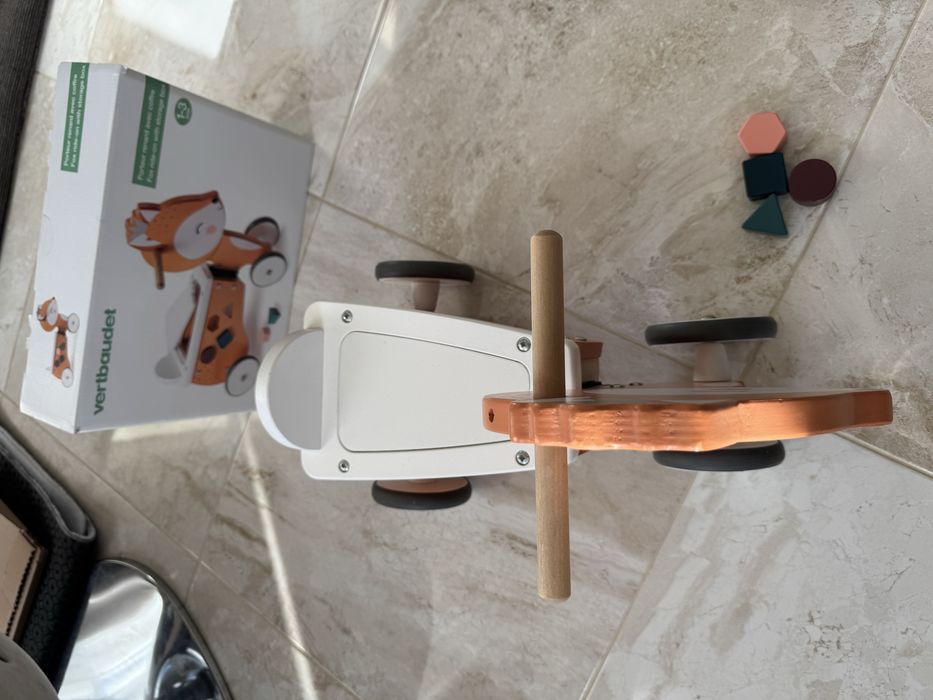 Триколка Vertbaudet fox ride-on