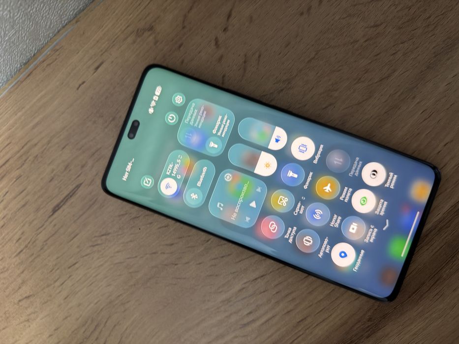 Продам honor 200 pro