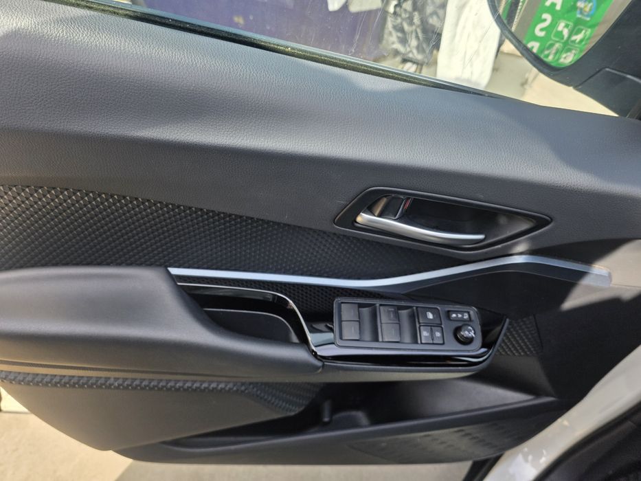 Vand TOYOTA C-HR,EXCLUSIVE  ,2.0,Hibrid,2021