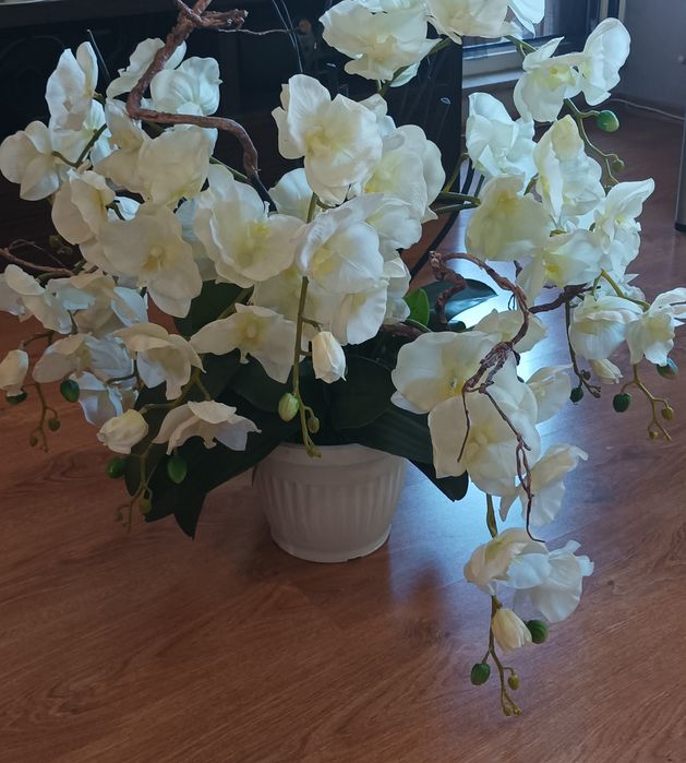 Изкуствена орхидея