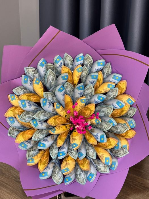 Букеты из денежных купюр