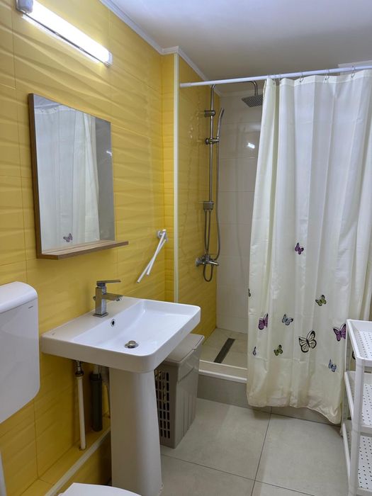 Inchiriere Apartament 3 camere Timpuri noi