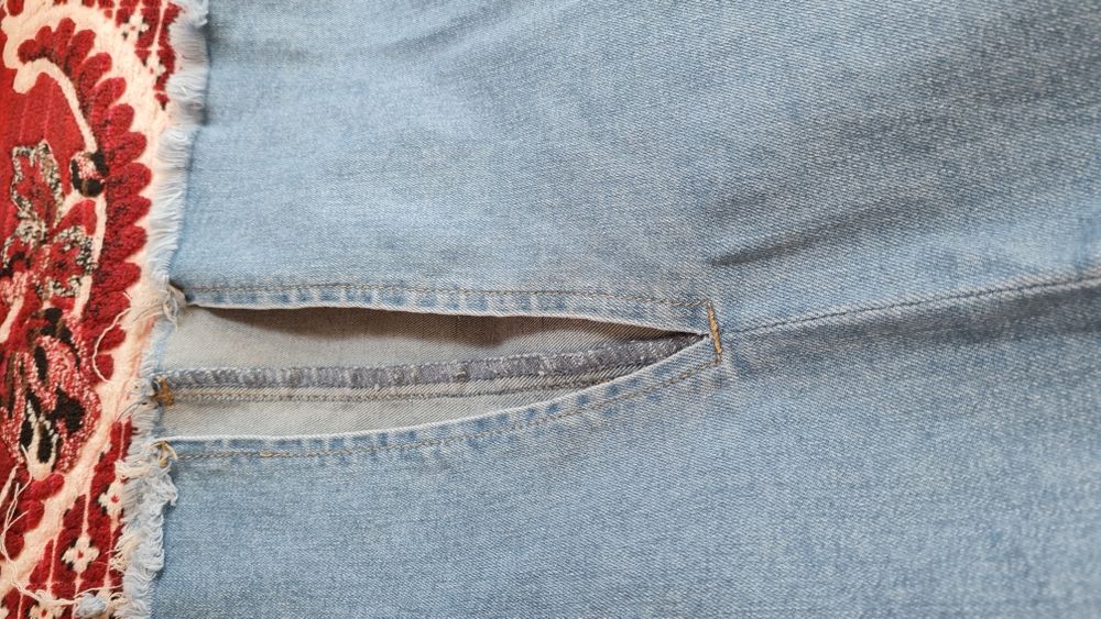 Fusta denim (blugi)nou