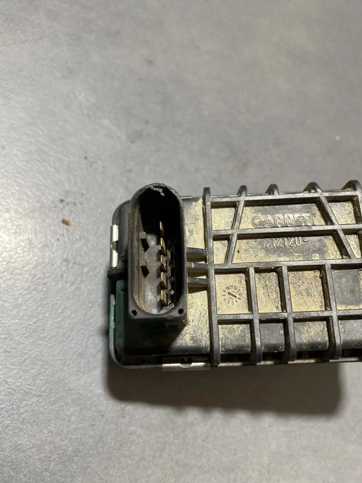 Actuator electric turbosuflanta 6NW008412 BMW Seria 3 2002