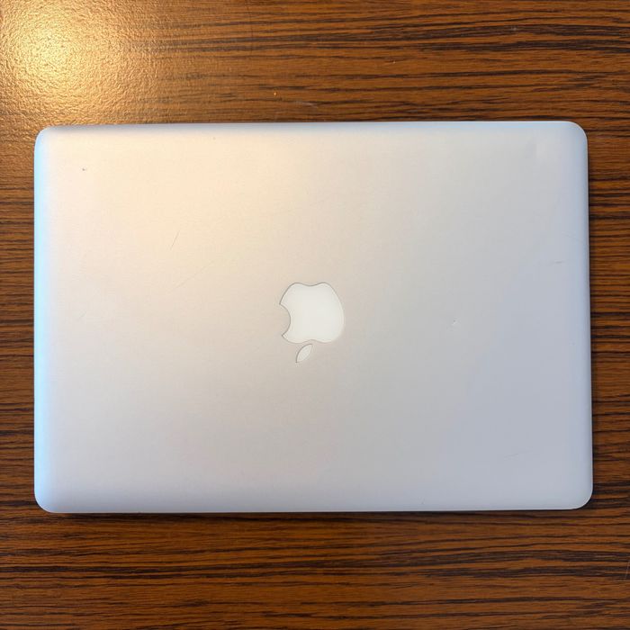 MacBook Pro 2011 използван