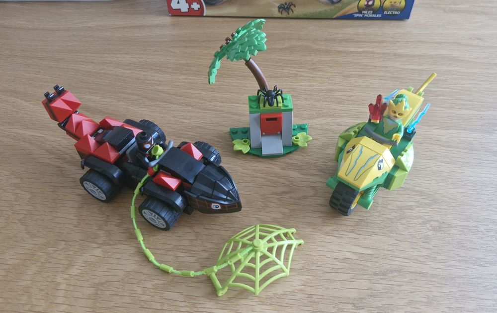 Seturi Lego Duplo si Lego Marvel