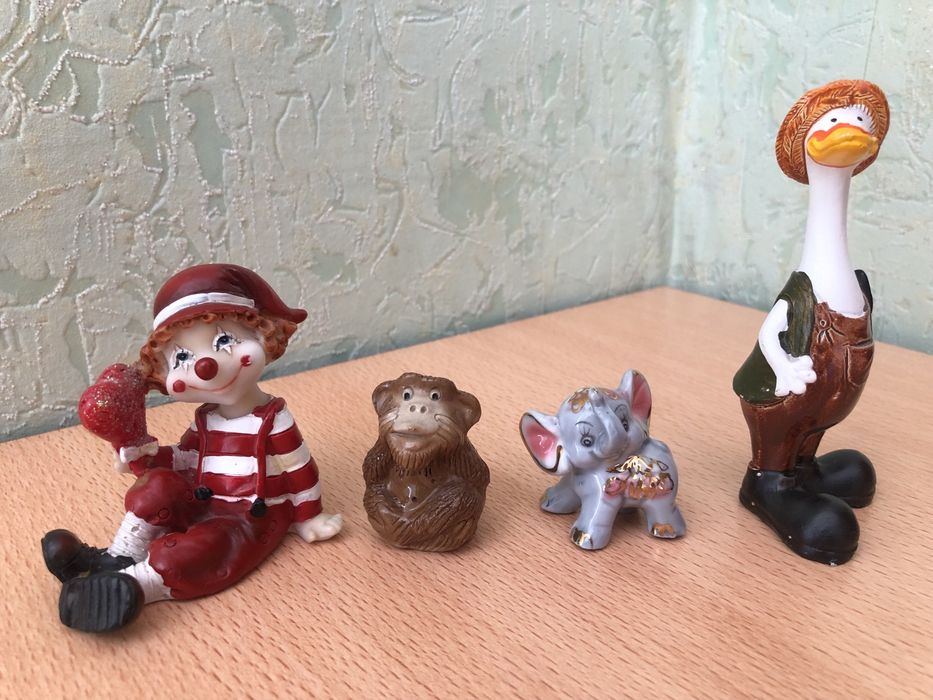 Статуэтки фигурки