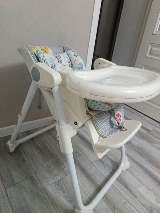 Продам стульчик для кормления